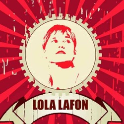 La petite communiste qui ne souriait jamais / Lola Lafon